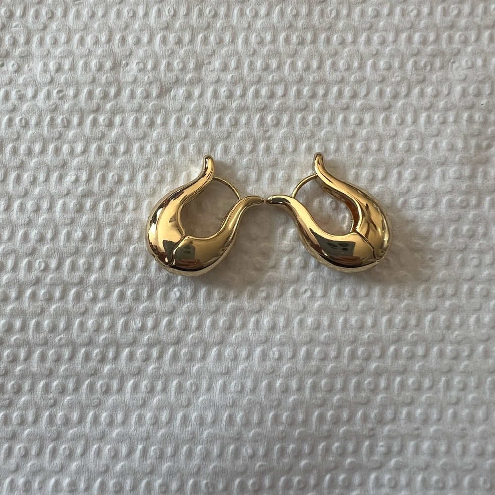 Gold Tone Tulip Drop Hoops